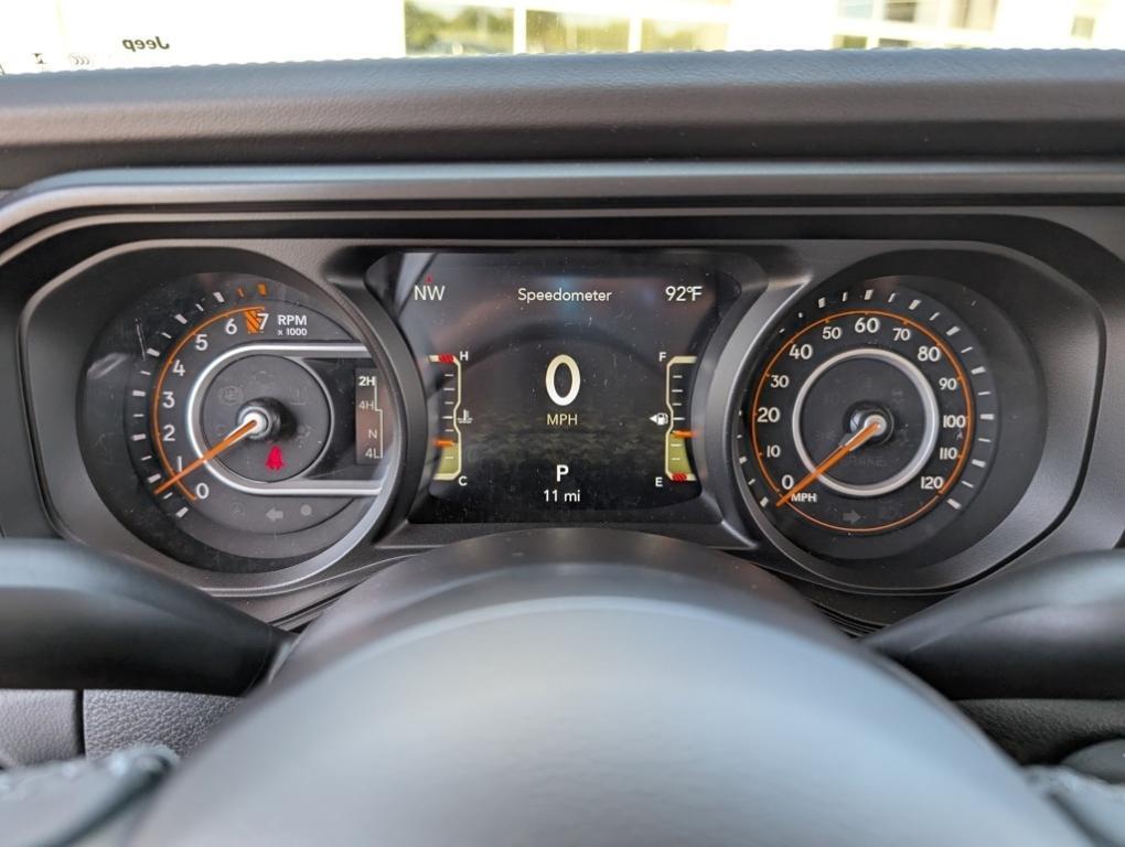 new 2025 Jeep Gladiator car, priced at $45,896