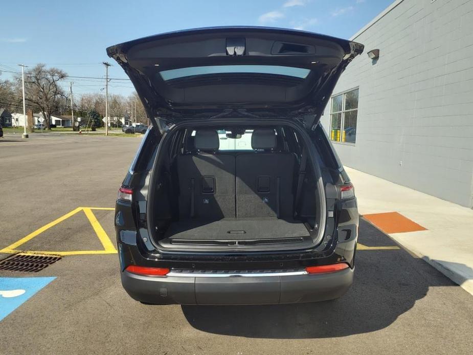 new 2024 Jeep Grand Cherokee L car, priced at $44,295