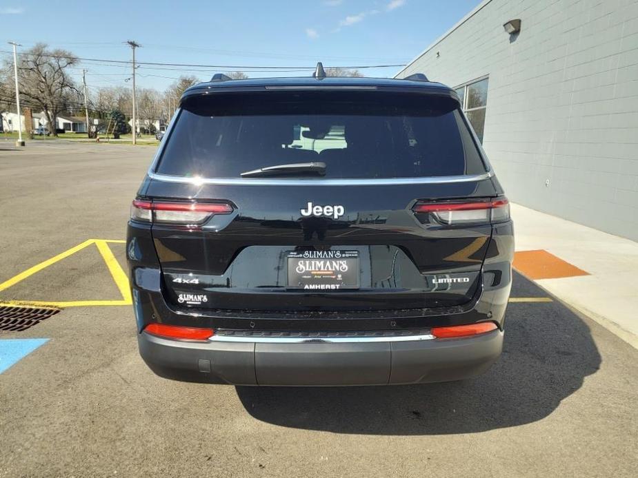 new 2024 Jeep Grand Cherokee L car, priced at $44,295