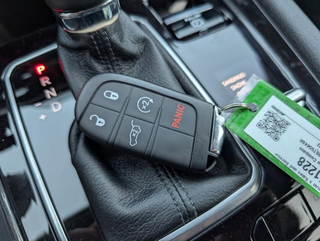 new 2025 Jeep Compass car, priced at $30,440