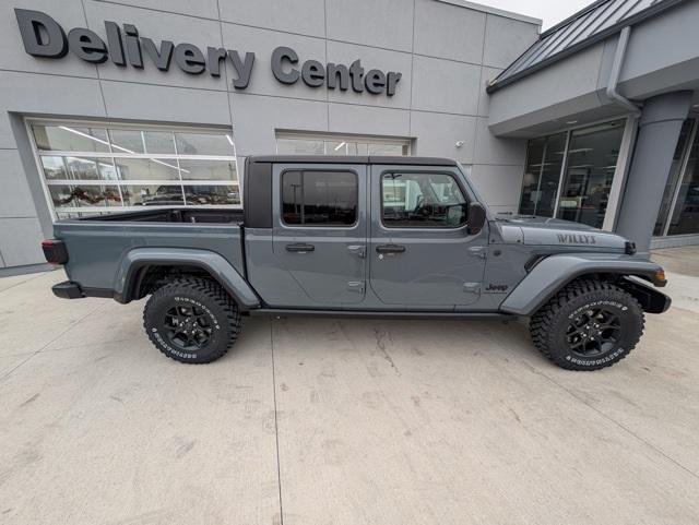 new 2025 Jeep Gladiator car, priced at $49,285