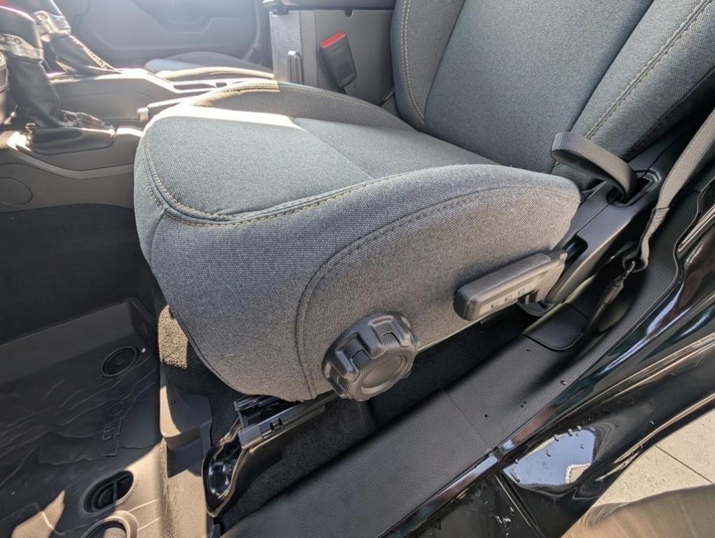 new 2025 Jeep Gladiator car, priced at $37,805