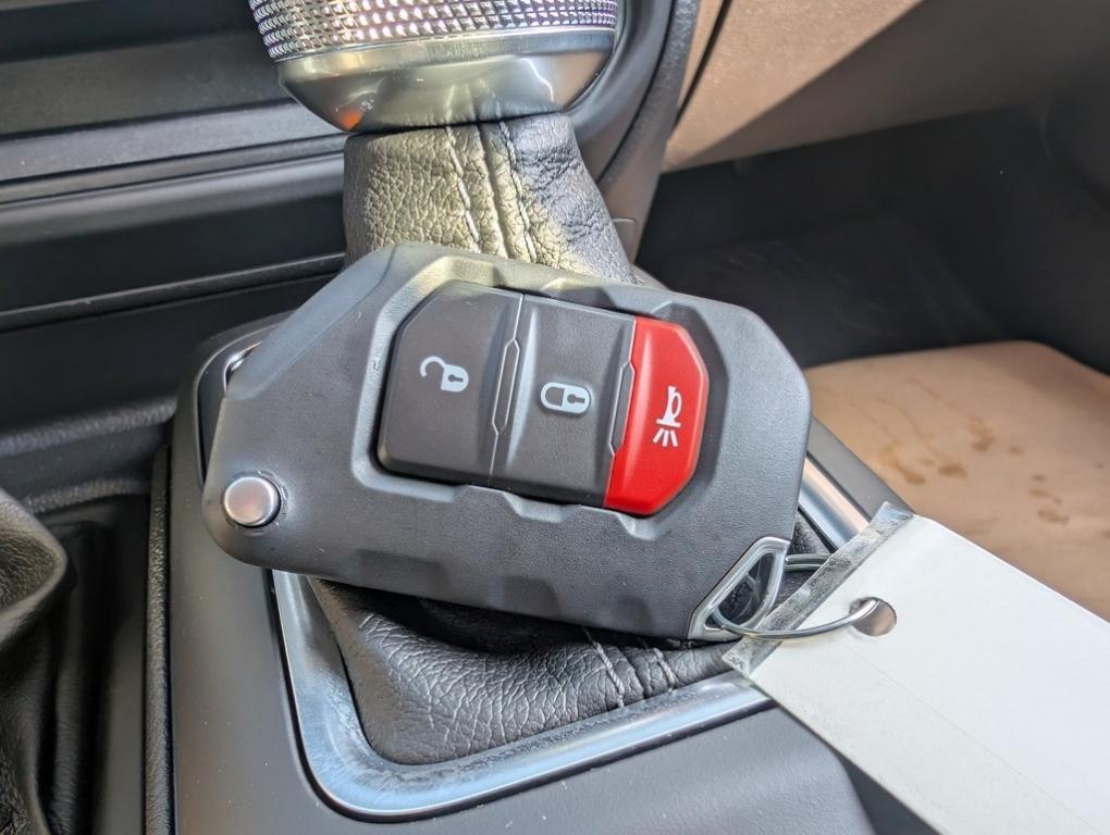 new 2025 Jeep Gladiator car, priced at $37,805