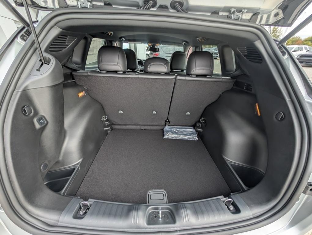 new 2026 Jeep Compass car, priced at $35,345