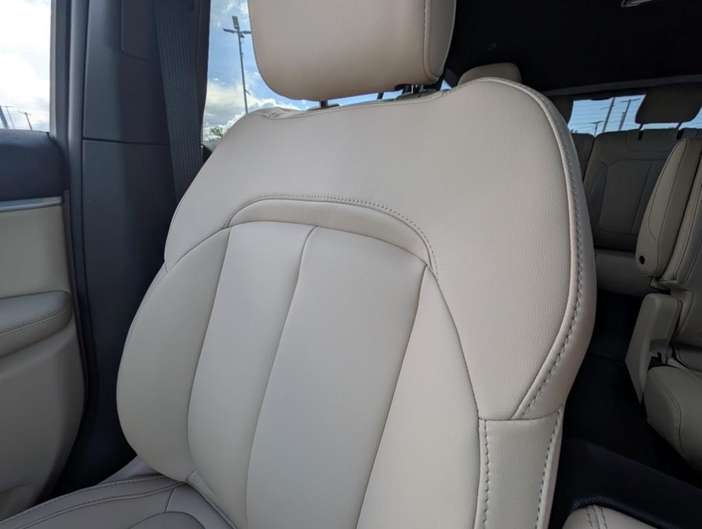 new 2025 Jeep Grand Cherokee L car, priced at $44,515