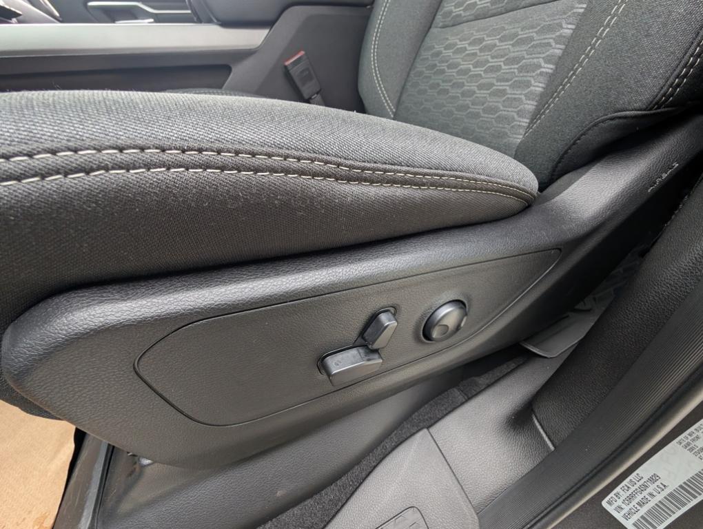 new 2025 Ram 1500 car, priced at $60,715