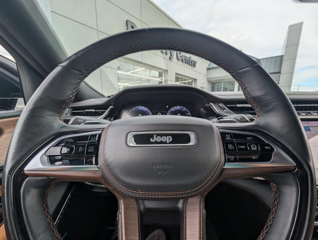 used 2022 Jeep Grand Cherokee car, priced at $43,600