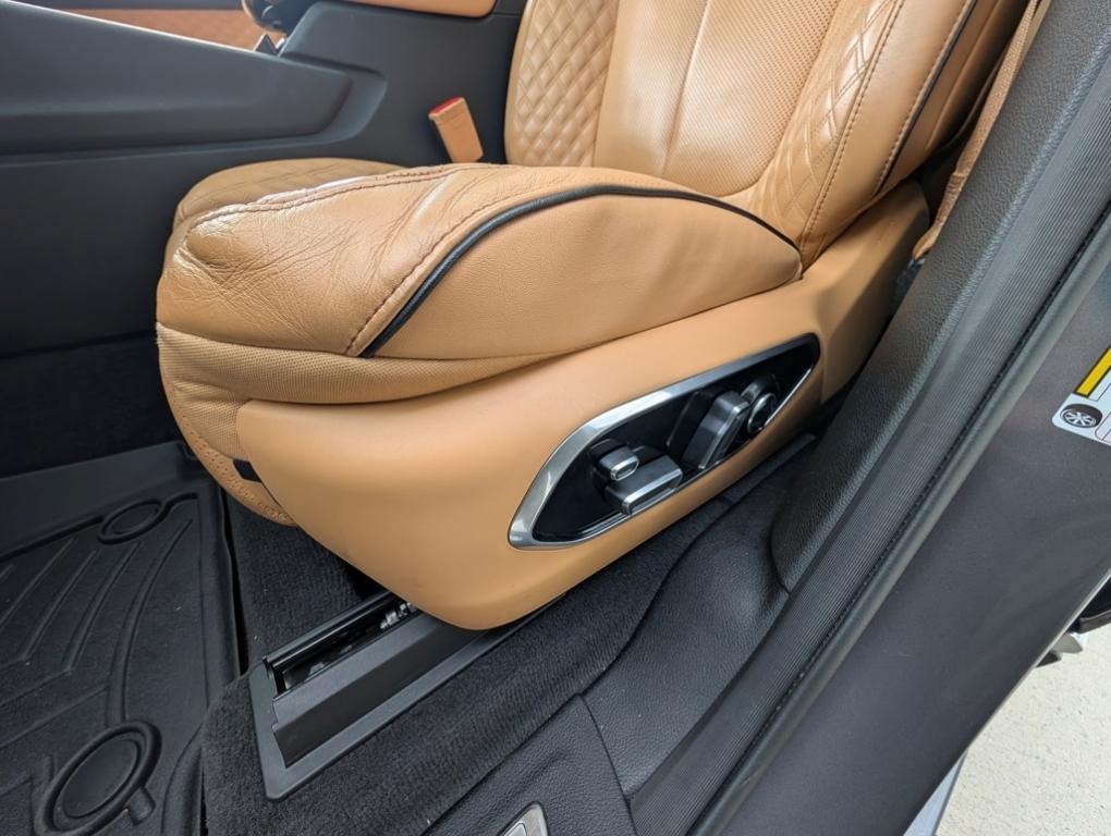 used 2022 Jeep Grand Cherokee car, priced at $43,600