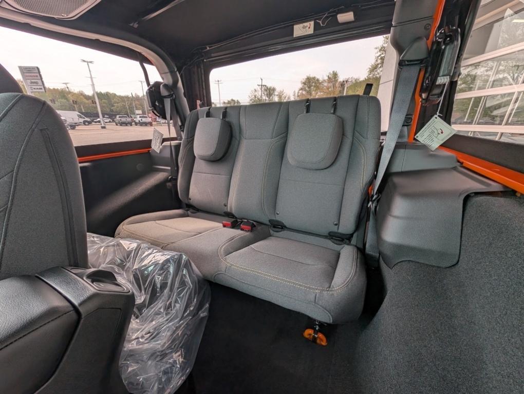 new 2025 Jeep Wrangler car, priced at $40,877