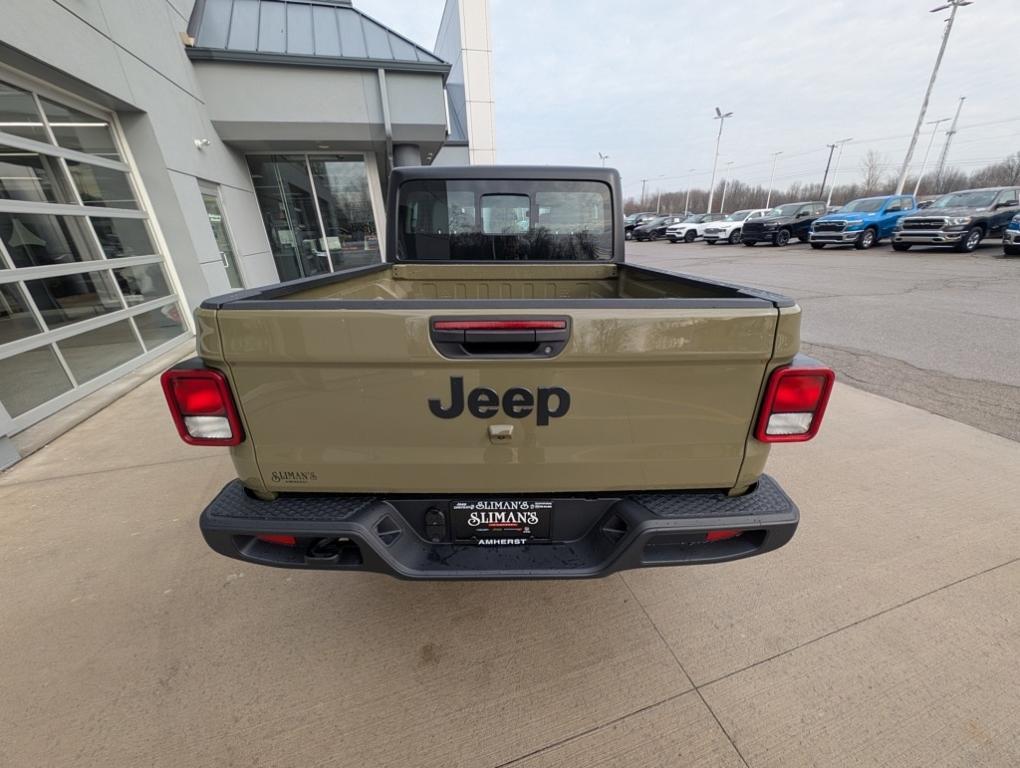 new 2025 Jeep Gladiator car, priced at $41,680