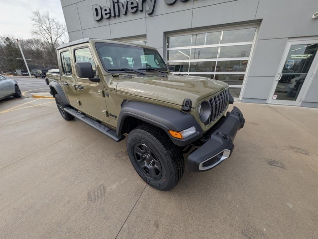 new 2025 Jeep Gladiator car, priced at $41,680