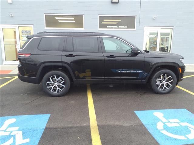 new 2024 Jeep Grand Cherokee L car, priced at $42,795