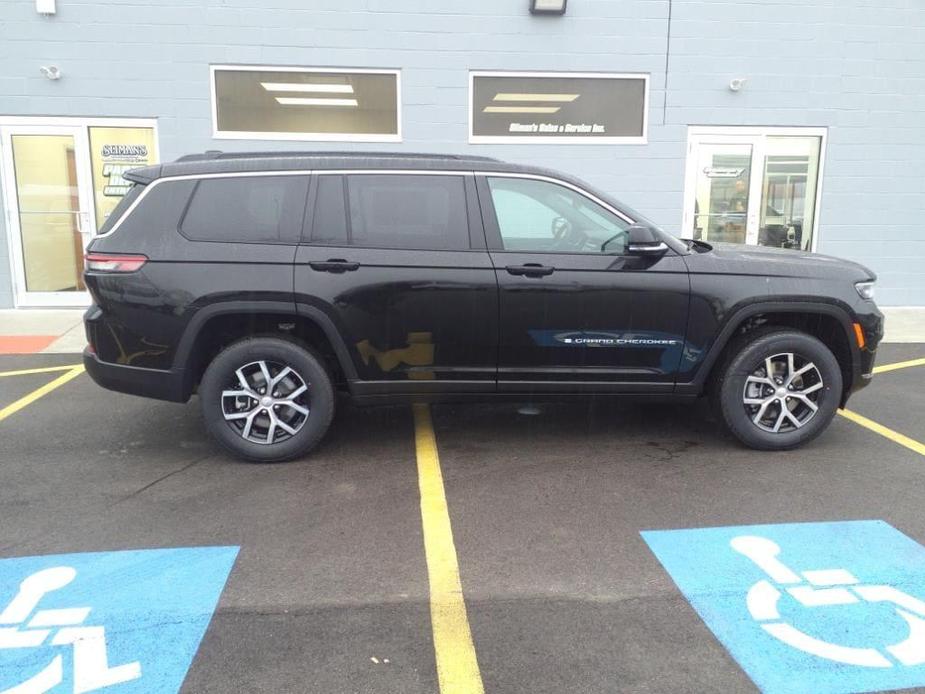 new 2024 Jeep Grand Cherokee L car, priced at $44,295