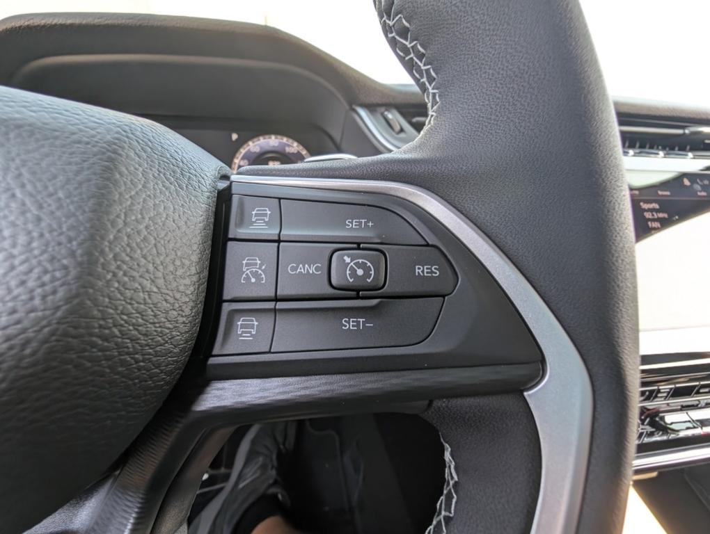 new 2025 Jeep Grand Cherokee car, priced at $41,495