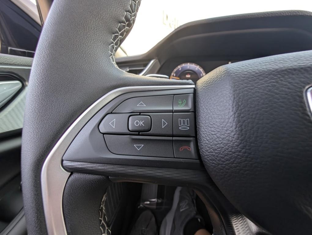 new 2025 Jeep Grand Cherokee car, priced at $41,495