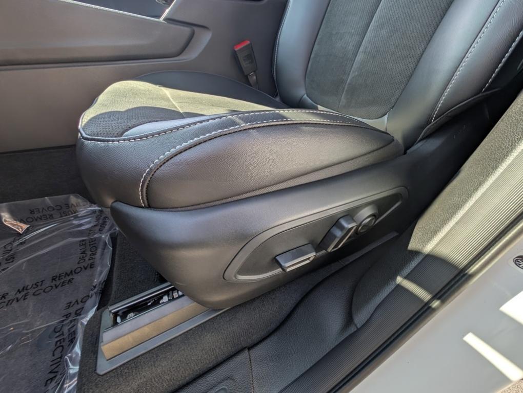 new 2025 Jeep Grand Cherokee car, priced at $41,495