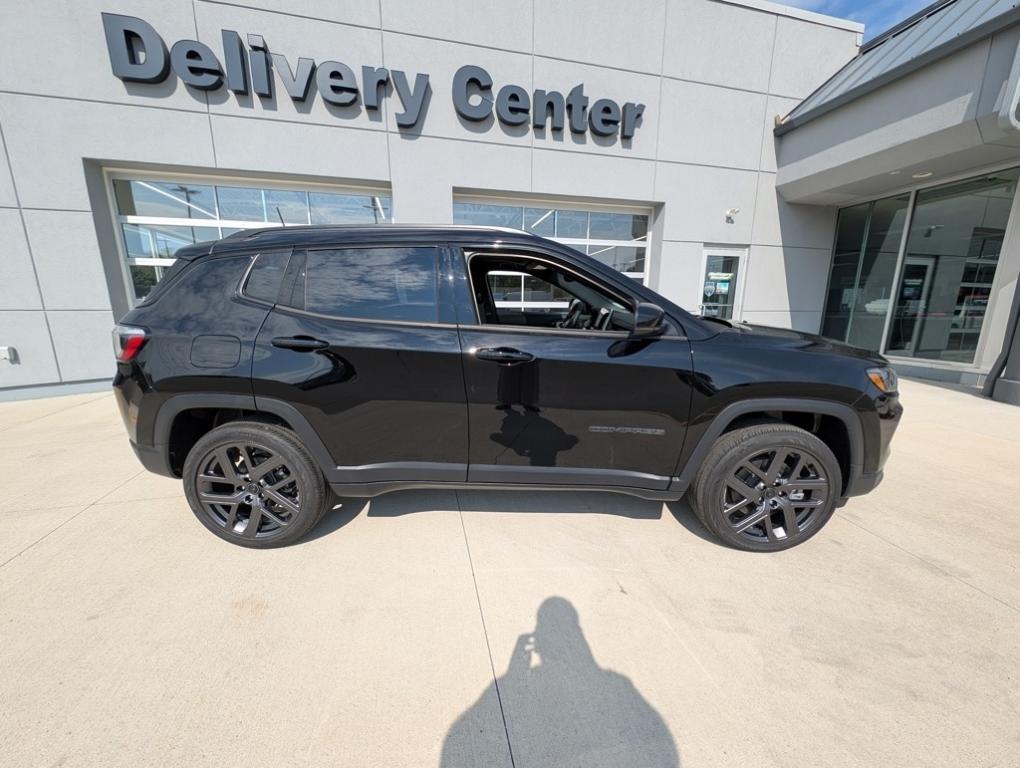 new 2025 Jeep Compass car, priced at $35,605