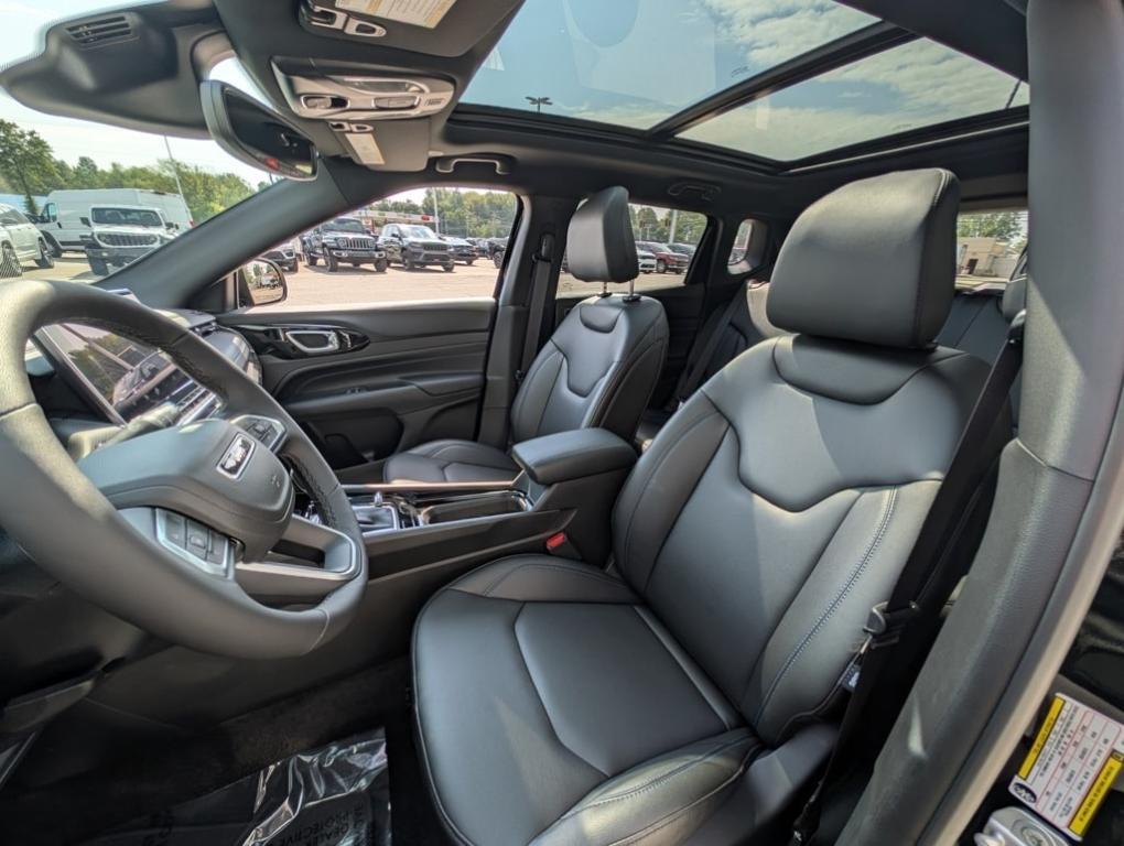 new 2025 Jeep Compass car, priced at $35,605