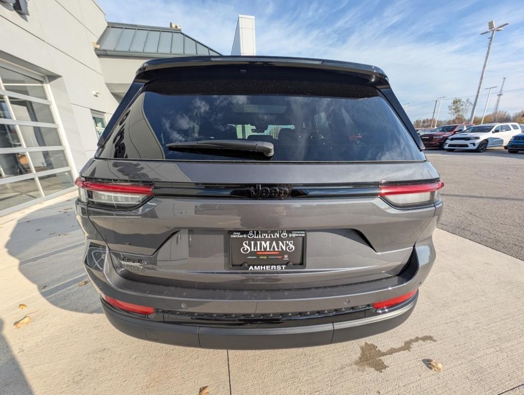 new 2025 Jeep Grand Cherokee car, priced at $51,485