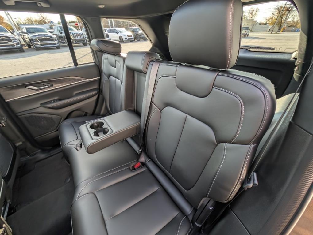 new 2025 Jeep Grand Cherokee car, priced at $51,485