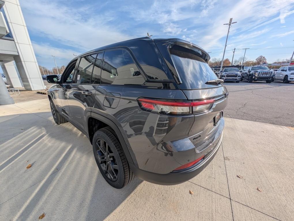 new 2025 Jeep Grand Cherokee car, priced at $51,485