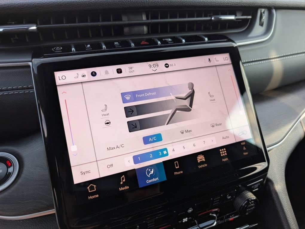 new 2025 Jeep Grand Cherokee car, priced at $51,485