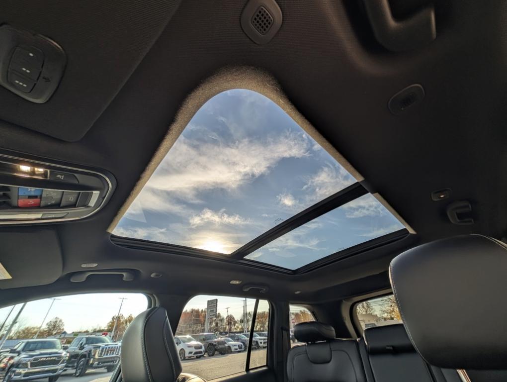 new 2025 Jeep Grand Cherokee car, priced at $51,485