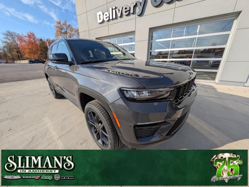 new 2025 Jeep Grand Cherokee car, priced at $51,485
