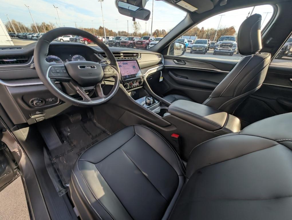 new 2025 Jeep Grand Cherokee car, priced at $51,485