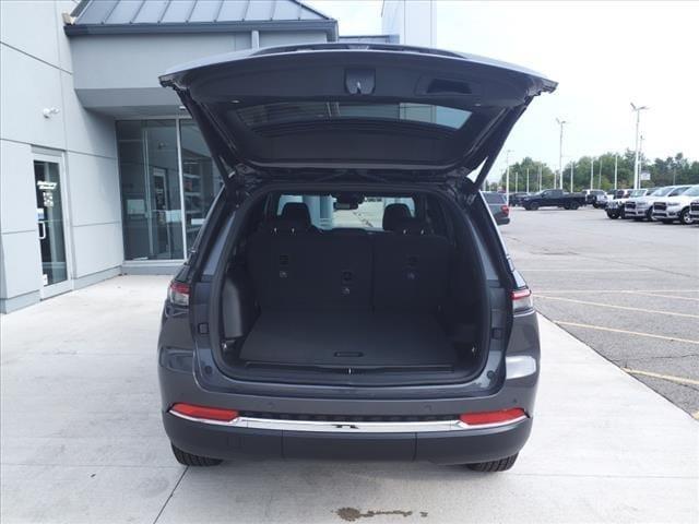 new 2024 Jeep Grand Cherokee car, priced at $36,470