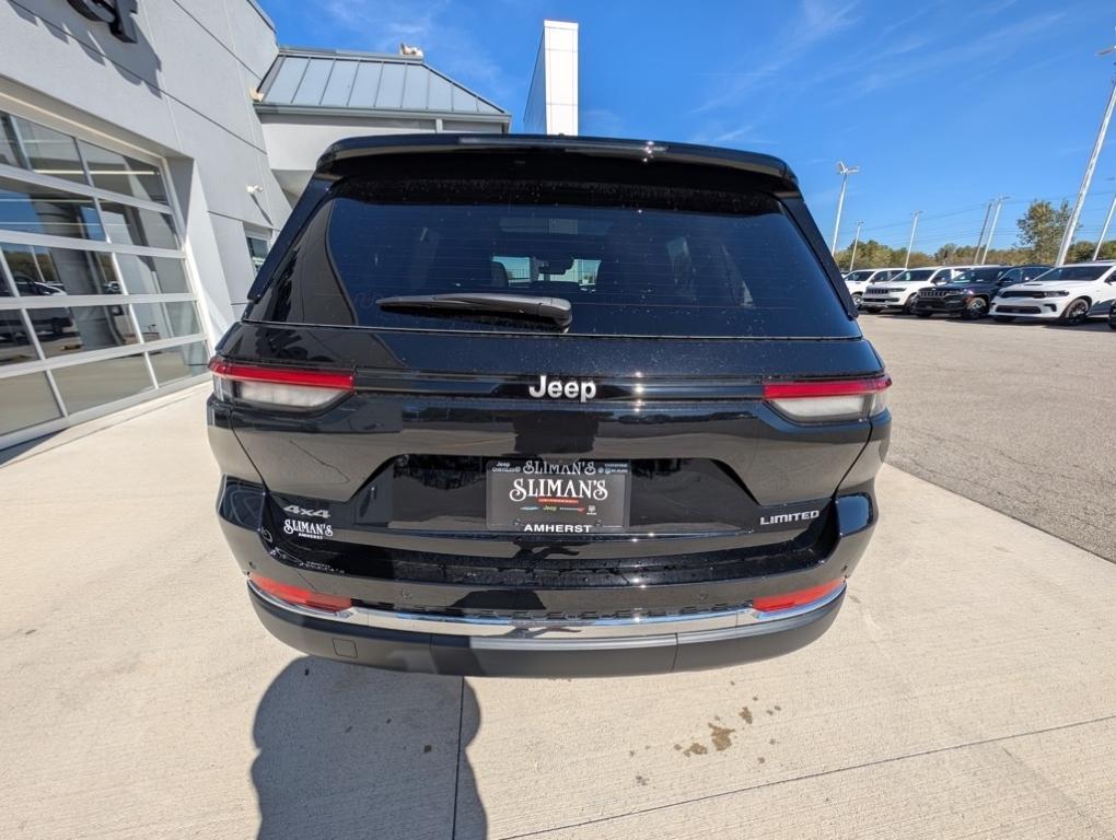 new 2025 Jeep Grand Cherokee car, priced at $46,010