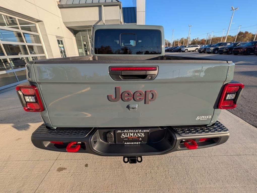 new 2025 Jeep Gladiator car, priced at $50,100