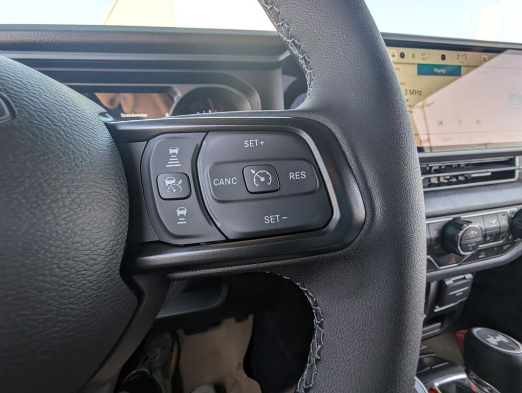 new 2025 Jeep Wrangler car, priced at $40,621