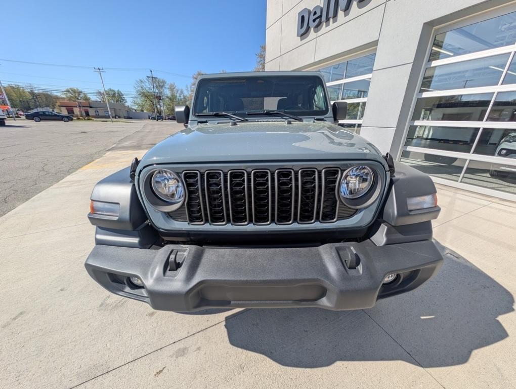 new 2025 Jeep Wrangler car, priced at $40,621
