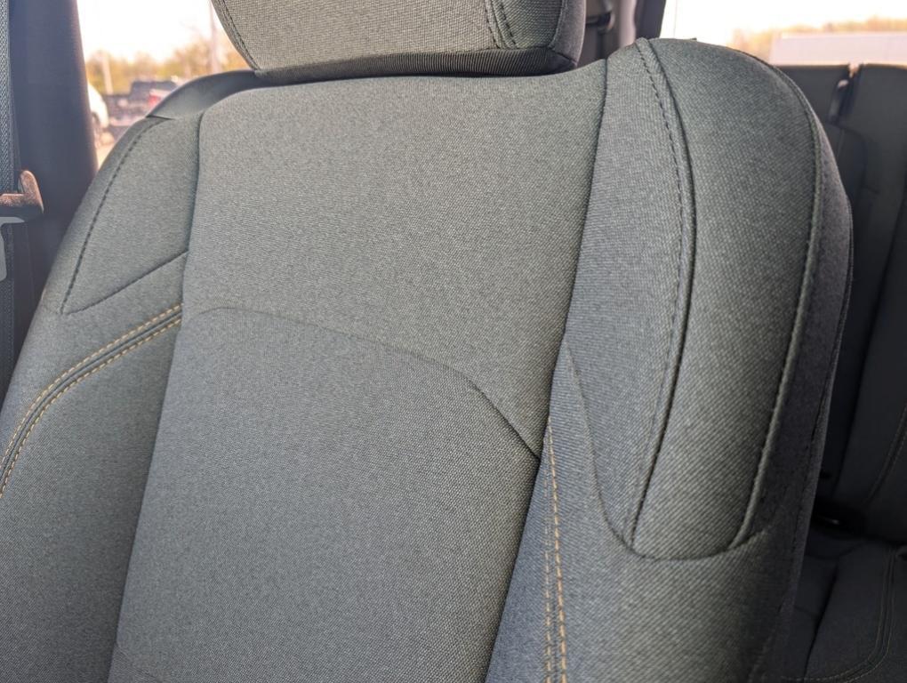 new 2025 Jeep Wrangler car, priced at $40,621