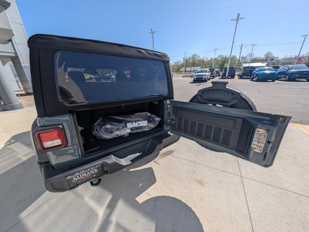 new 2025 Jeep Wrangler car, priced at $40,621