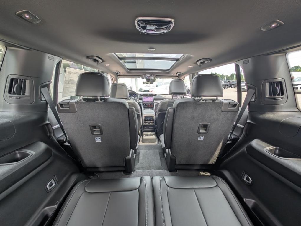 new 2025 Jeep Grand Cherokee L car, priced at $45,110