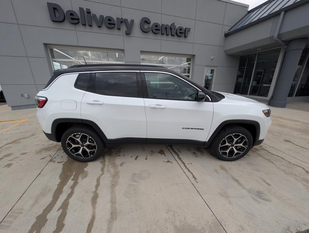 new 2026 Jeep Compass car, priced at $33,110