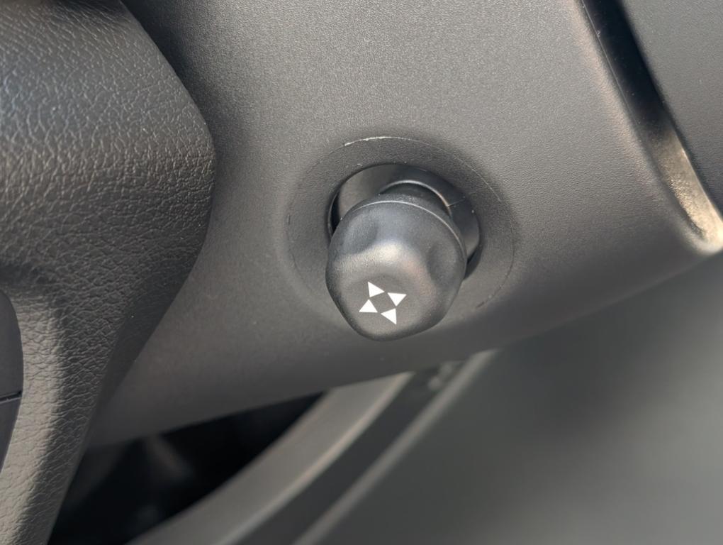 new 2025 Jeep Grand Cherokee car, priced at $50,090