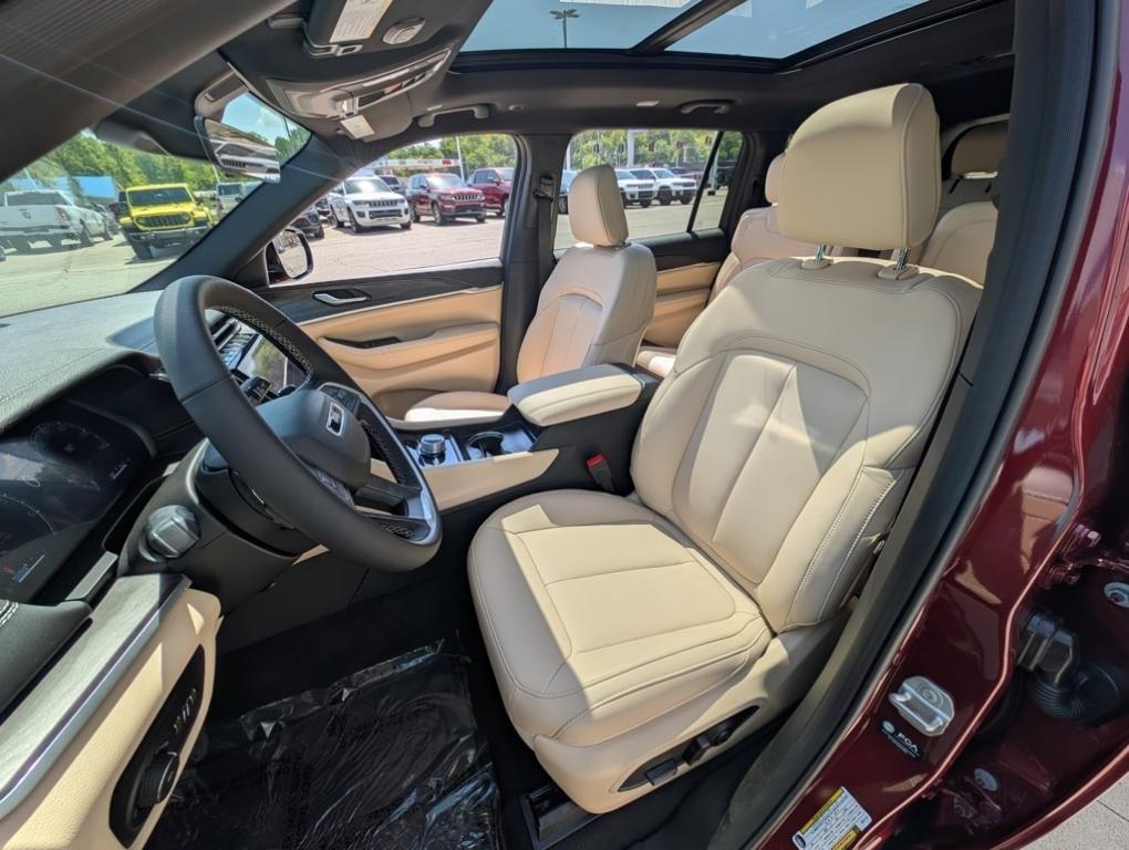 new 2025 Jeep Grand Cherokee L car, priced at $47,452