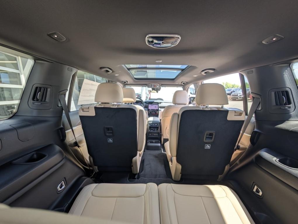 new 2025 Jeep Grand Cherokee L car, priced at $47,452