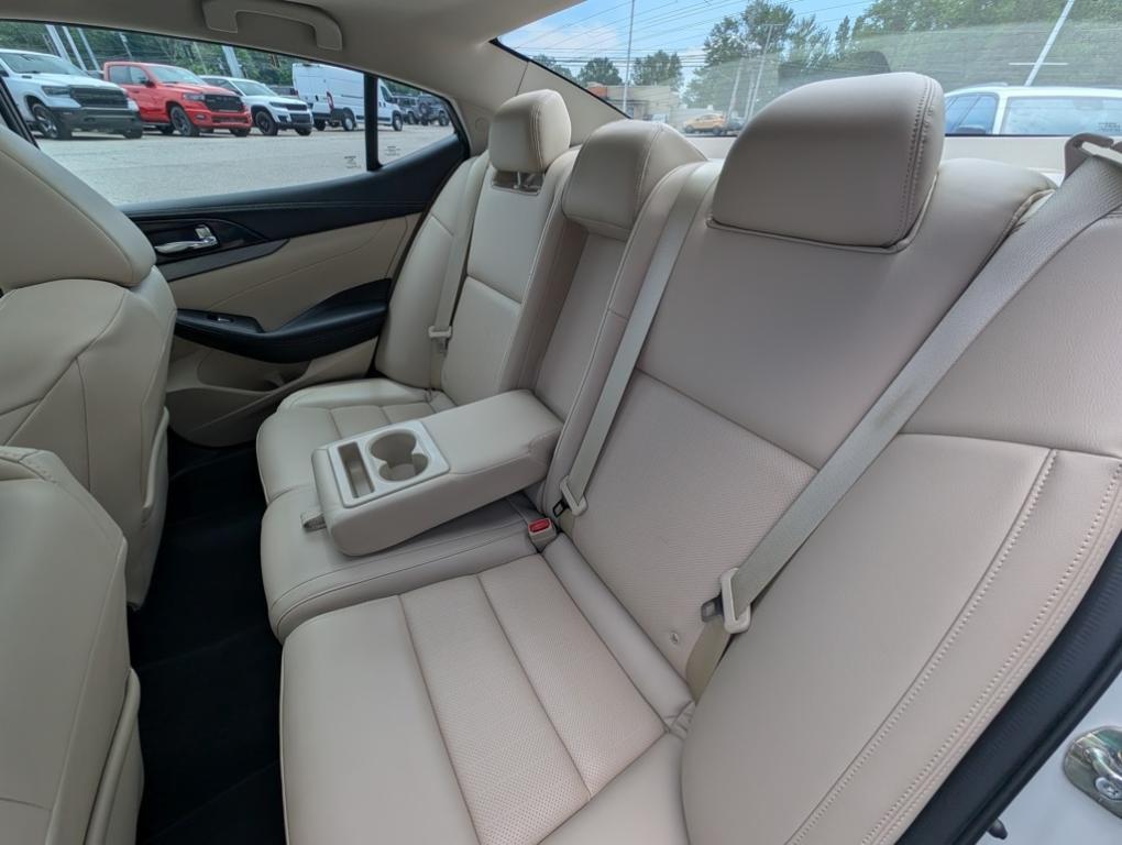 used 2018 Nissan Maxima car, priced at $19,911