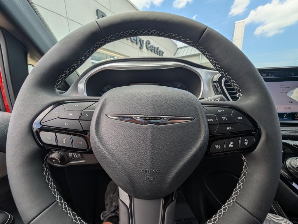 new 2025 Chrysler Pacifica car, priced at $48,520
