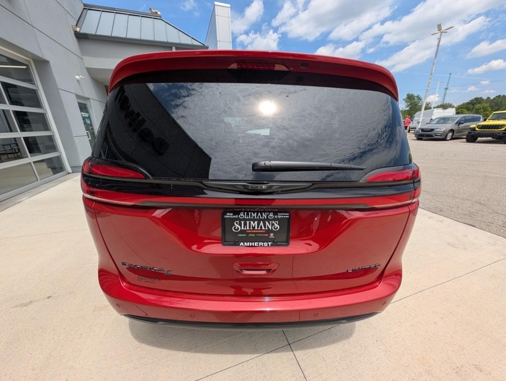 new 2025 Chrysler Pacifica car, priced at $48,520