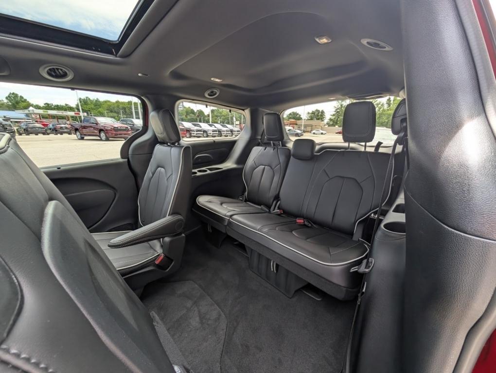 new 2025 Chrysler Pacifica car, priced at $48,520