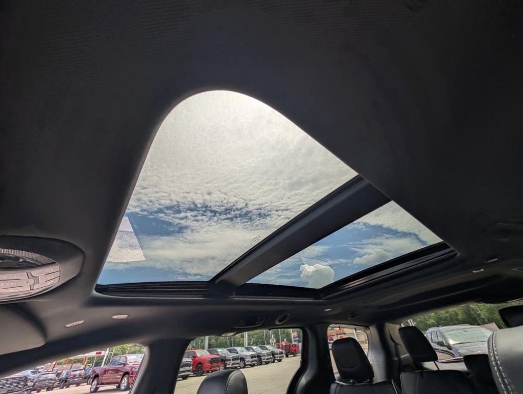 new 2025 Chrysler Pacifica car, priced at $48,520