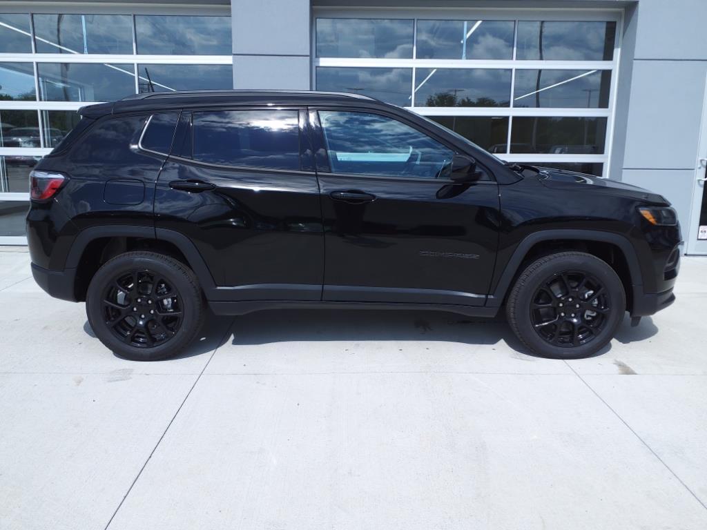 new 2024 Jeep Compass car, priced at $29,930