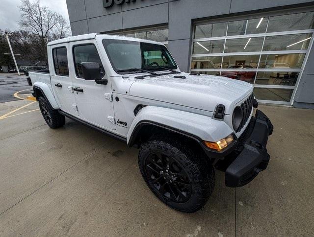 new 2025 Jeep Gladiator car, priced at $44,140