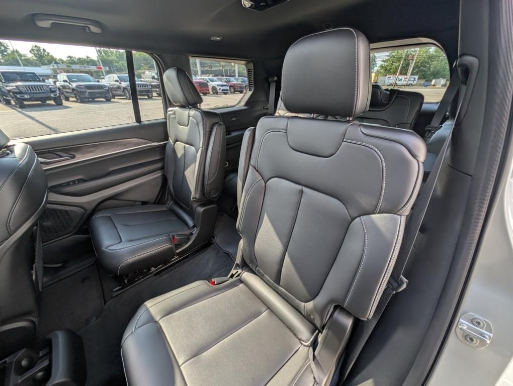 new 2025 Jeep Grand Cherokee L car, priced at $43,110