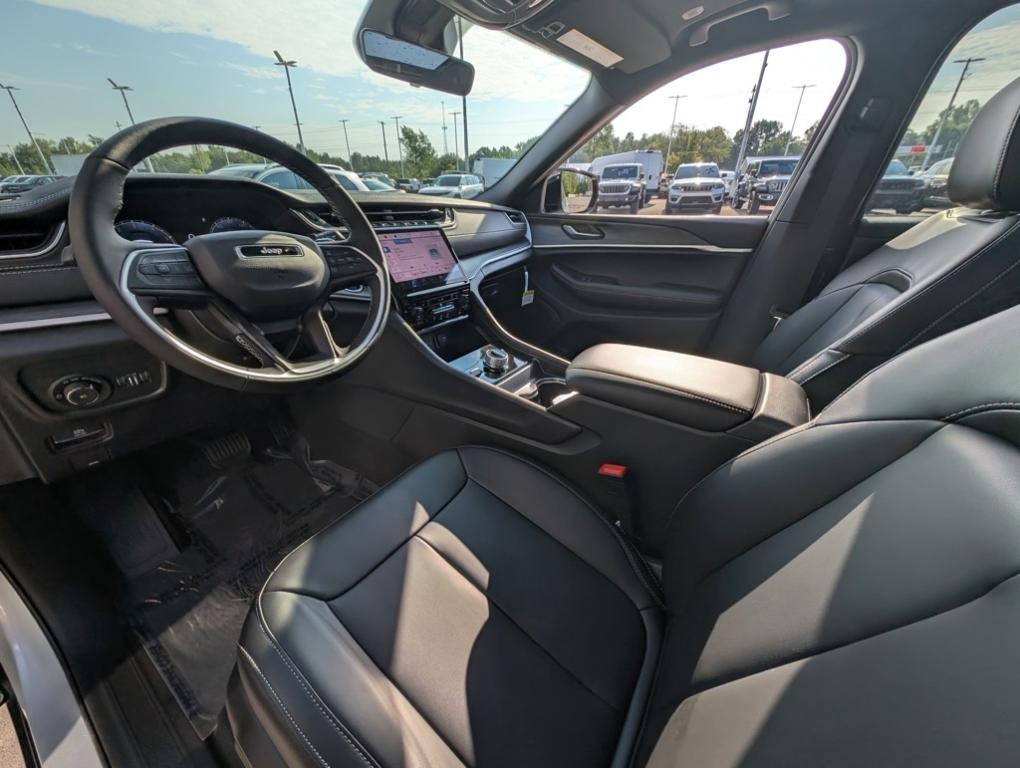 new 2025 Jeep Grand Cherokee L car, priced at $43,110